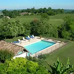 Oda ve Kahvaltı D'hotes La Bastide Des Tremieres 4*