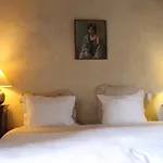 Oda ve Kahvaltı D'hotes La Bastide Des Tremieres 4*