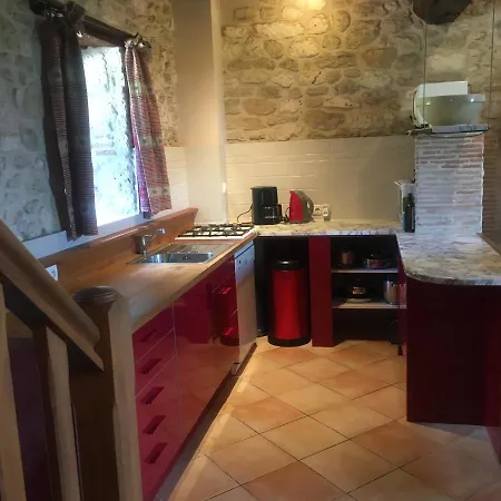 Bed & Breakfast D'hotes La Bastide Des Tremieres 4*