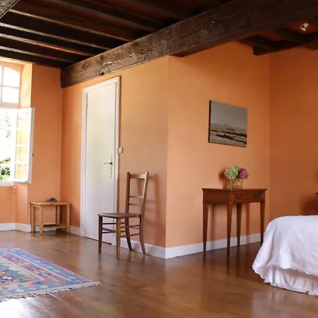 D'hotes La Bastide Des Tremieres 4*